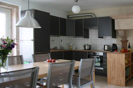 La Fontenelle - Lovely Holiday House With Swimming Pool 屈斯里 外观 照片